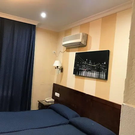 Nova Centro 2* חרז