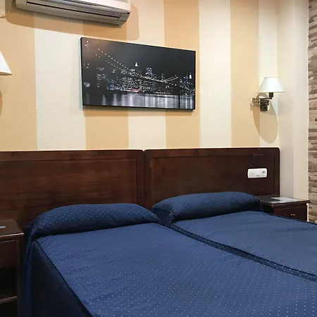 מלון Nova Centro 2*