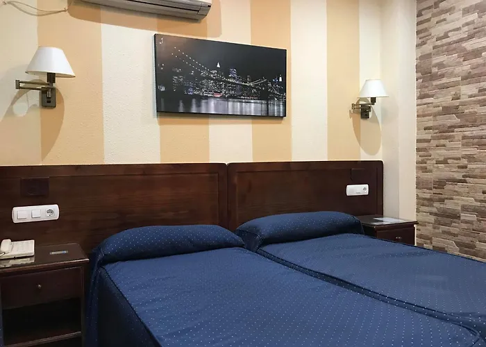 מלון Nova Centro 2*